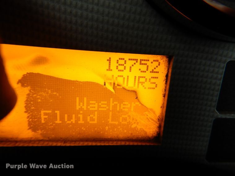 image for item DM6127 2011 International Lonestar  semi truck