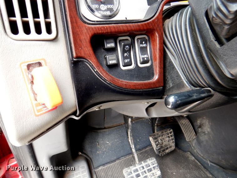 image for item DM6127 2011 International Lonestar  semi truck