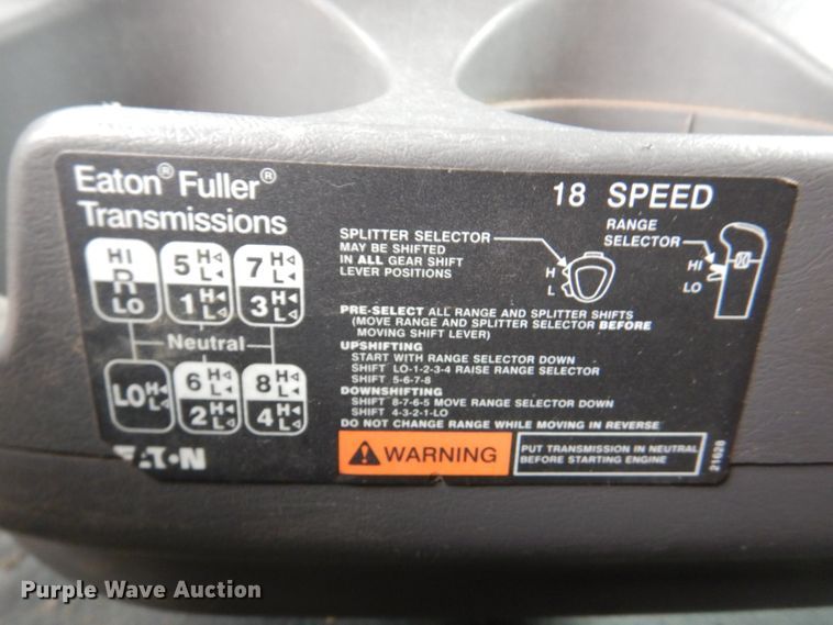 image for item DM6127 2011 International Lonestar  semi truck