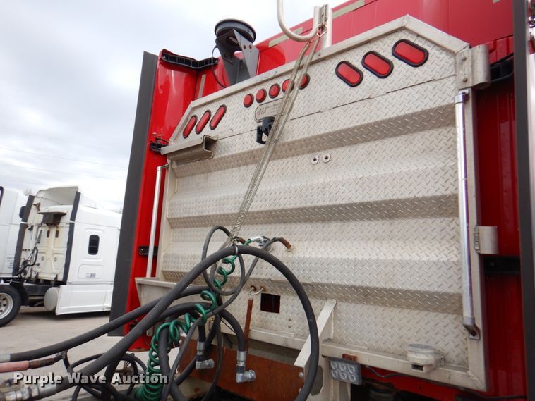 image for item DM6127 2011 International Lonestar  semi truck