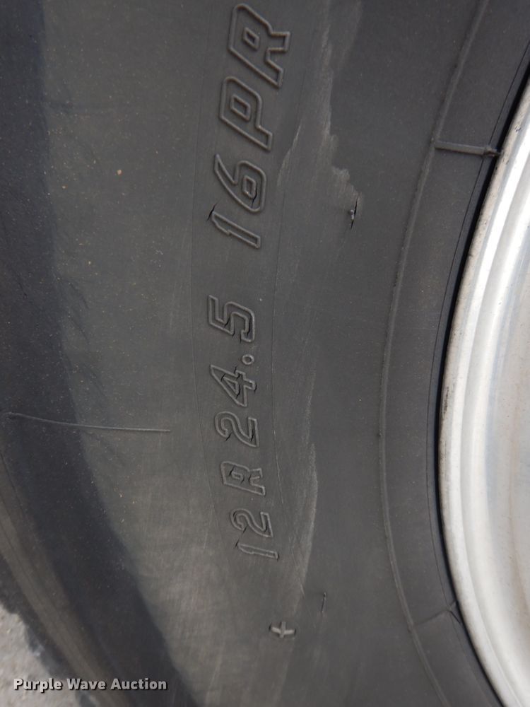 image for item DM6127 2011 International Lonestar  semi truck