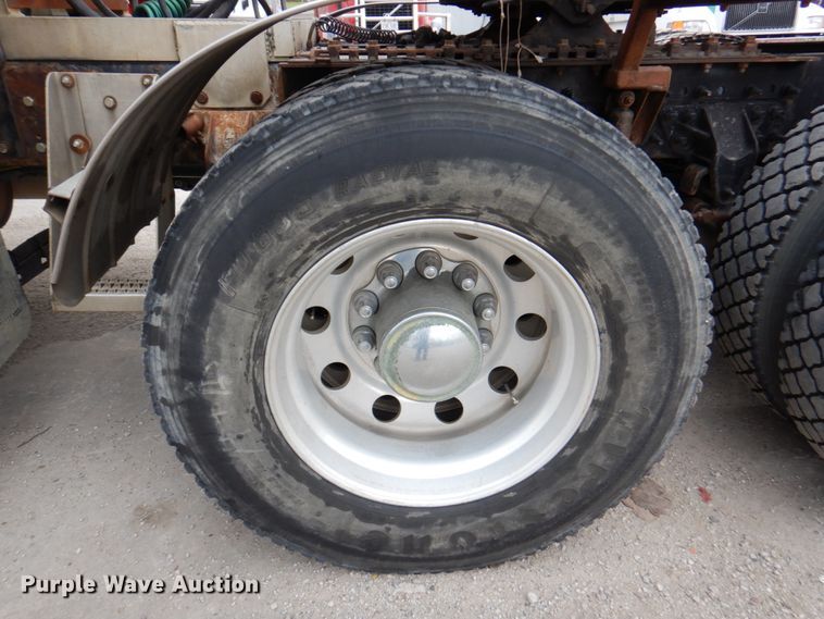 image for item DM6127 2011 International Lonestar  semi truck