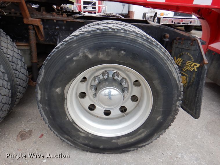 image for item DM6127 2011 International Lonestar  semi truck