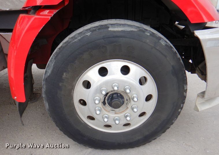 image for item DM6127 2011 International Lonestar  semi truck