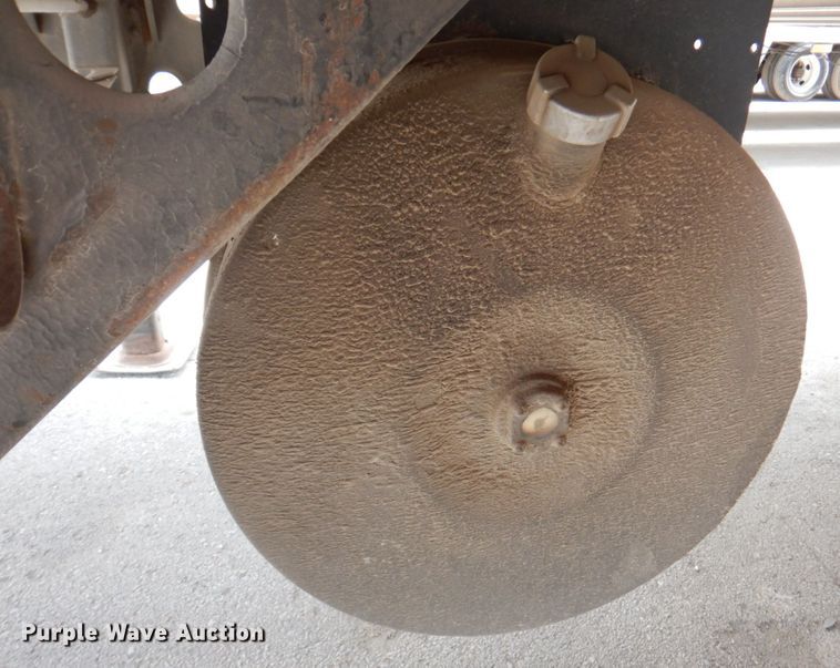 image for item DM6131 2003 Utility  refrigerated van trailer