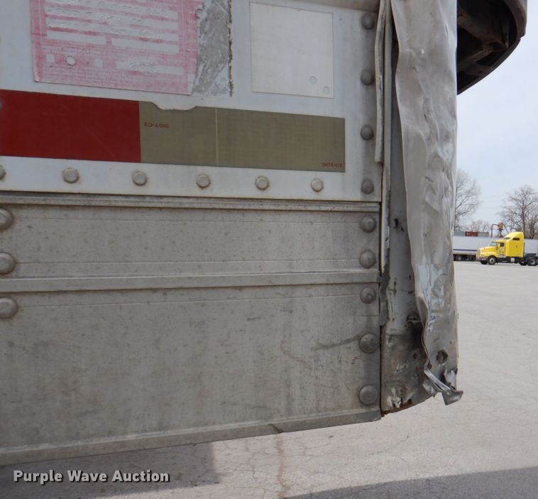 image for item DM6131 2003 Utility  refrigerated van trailer