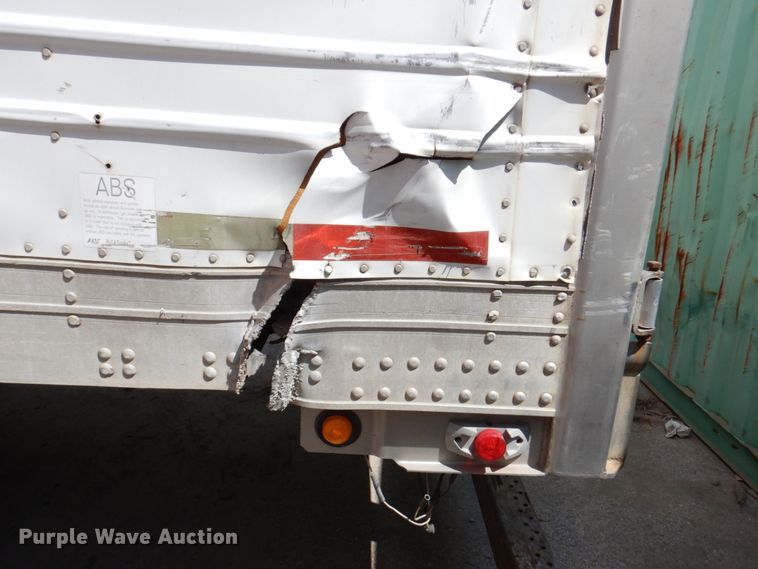 image for item DM6131 2003 Utility  refrigerated van trailer