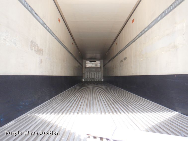 image for item DM6131 2003 Utility  refrigerated van trailer