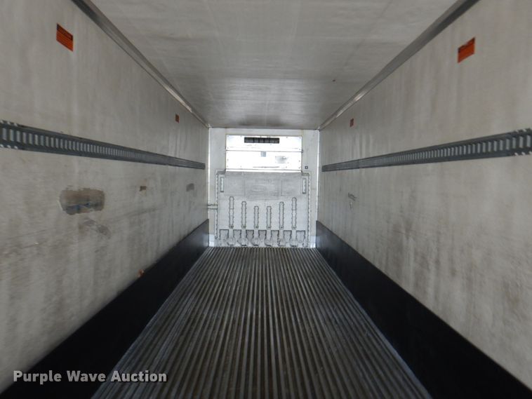 image for item DM6131 2003 Utility  refrigerated van trailer
