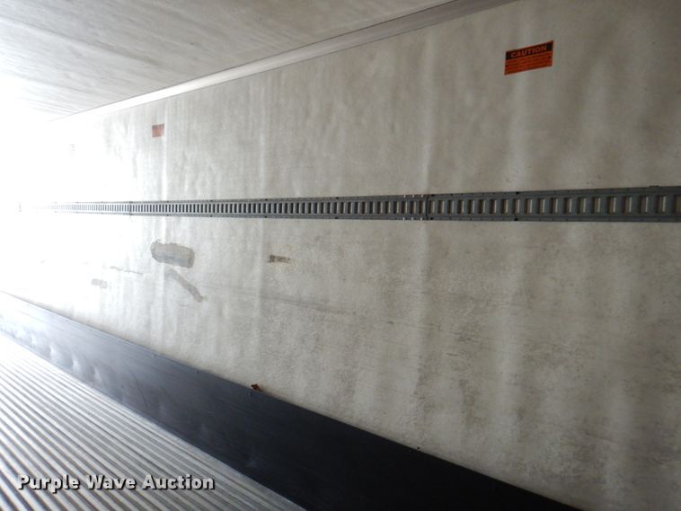 image for item DM6131 2003 Utility  refrigerated van trailer