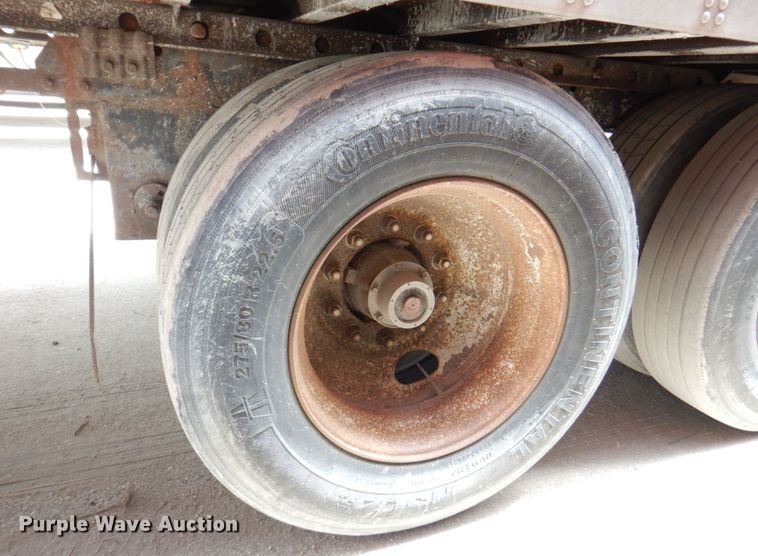 image for item DM6131 2003 Utility  refrigerated van trailer