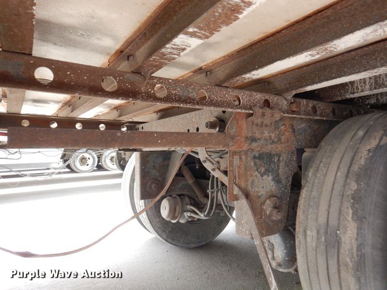 image for item DM6131 2003 Utility  refrigerated van trailer