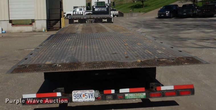 image for item DM7273 2008 Landoll 930C  drop deck equipment trailer