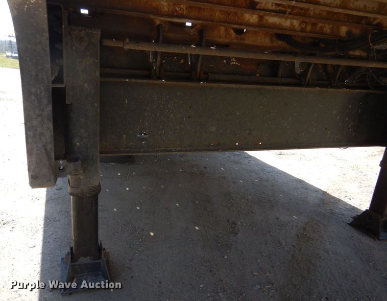 image for item DM7273 2008 Landoll 930C  drop deck equipment trailer