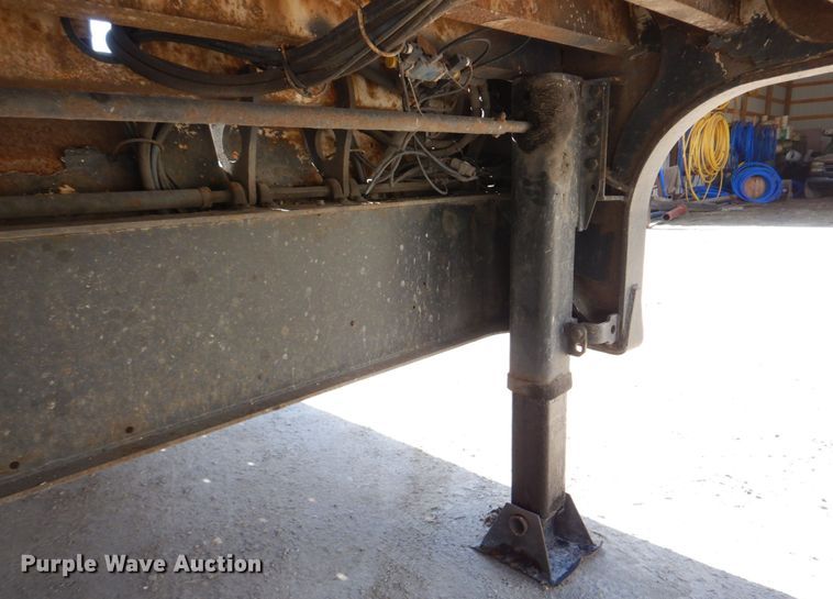 image for item DM7273 2008 Landoll 930C  drop deck equipment trailer