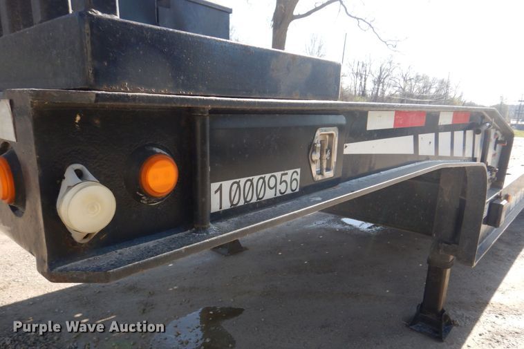 image for item DM7273 2008 Landoll 930C  drop deck equipment trailer