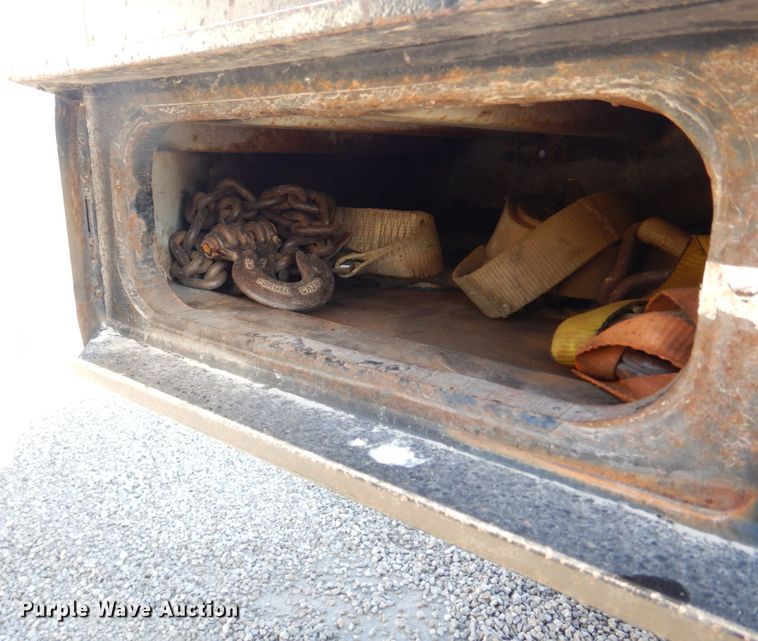 image for item DM7273 2008 Landoll 930C  drop deck equipment trailer