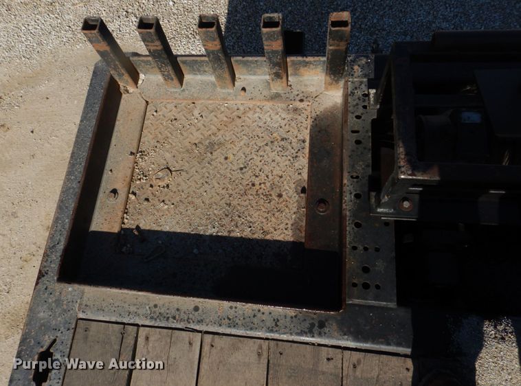 image for item DM7273 2008 Landoll 930C  drop deck equipment trailer