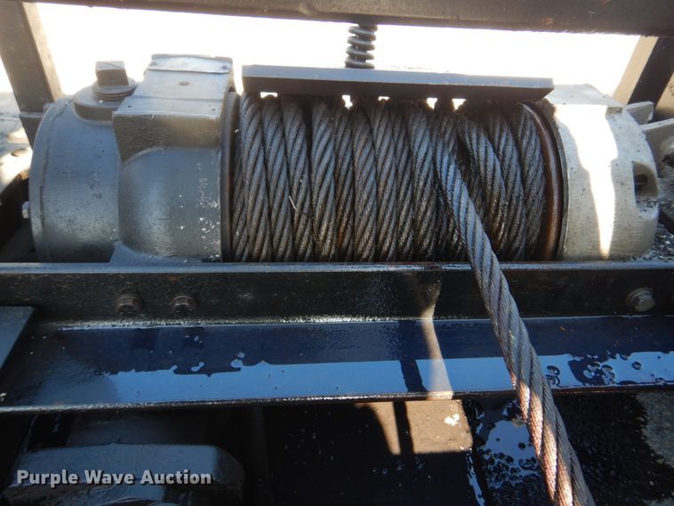 image for item DM7273 2008 Landoll 930C  drop deck equipment trailer