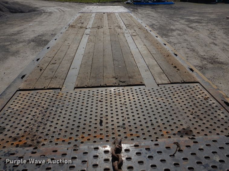 image for item DM7273 2008 Landoll 930C  drop deck equipment trailer