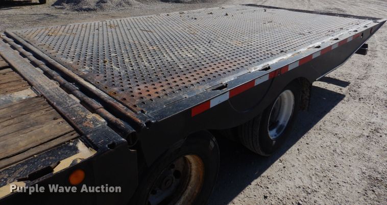 image for item DM7273 2008 Landoll 930C  drop deck equipment trailer