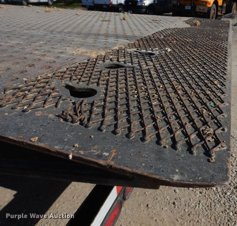 image for item DM7273 2008 Landoll 930C  drop deck equipment trailer