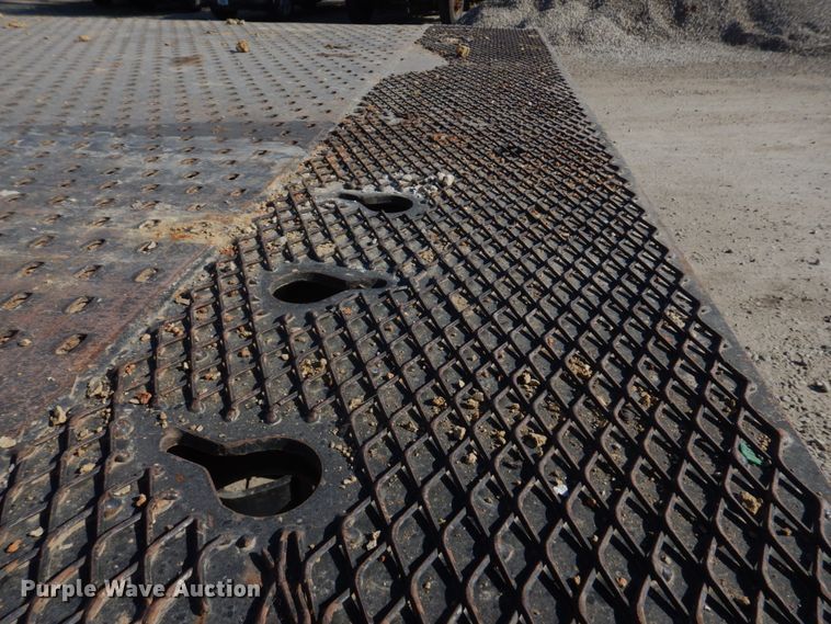 image for item DM7273 2008 Landoll 930C  drop deck equipment trailer