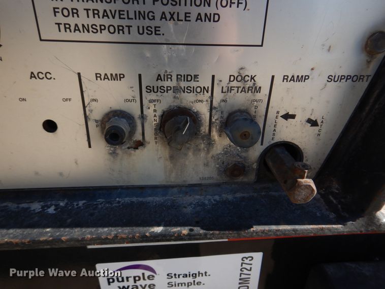 image for item DM7273 2008 Landoll 930C  drop deck equipment trailer