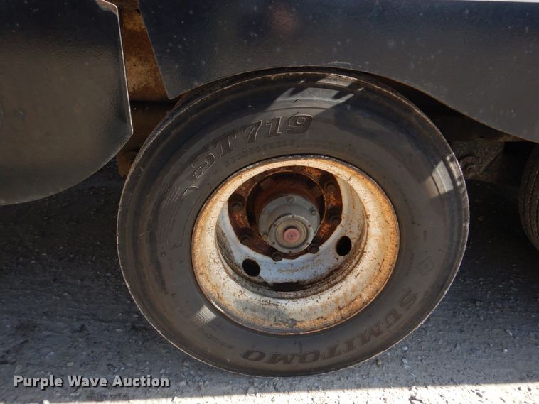 image for item DM7273 2008 Landoll 930C  drop deck equipment trailer