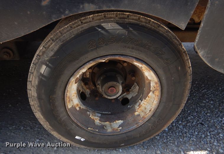 image for item DM7273 2008 Landoll 930C  drop deck equipment trailer