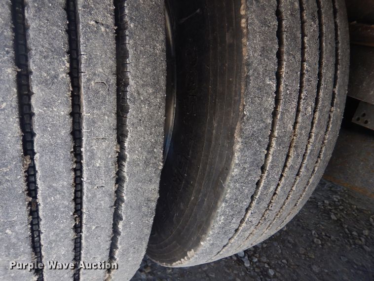 image for item DM7273 2008 Landoll 930C  drop deck equipment trailer