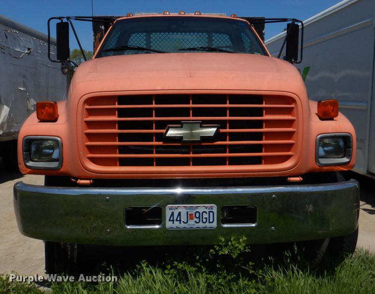 image for item DM7312 1998 Chevrolet C6500  flatbed truck