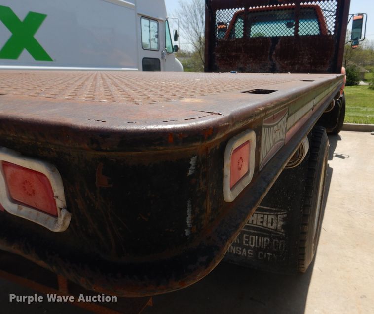 image for item DM7312 1998 Chevrolet C6500  flatbed truck