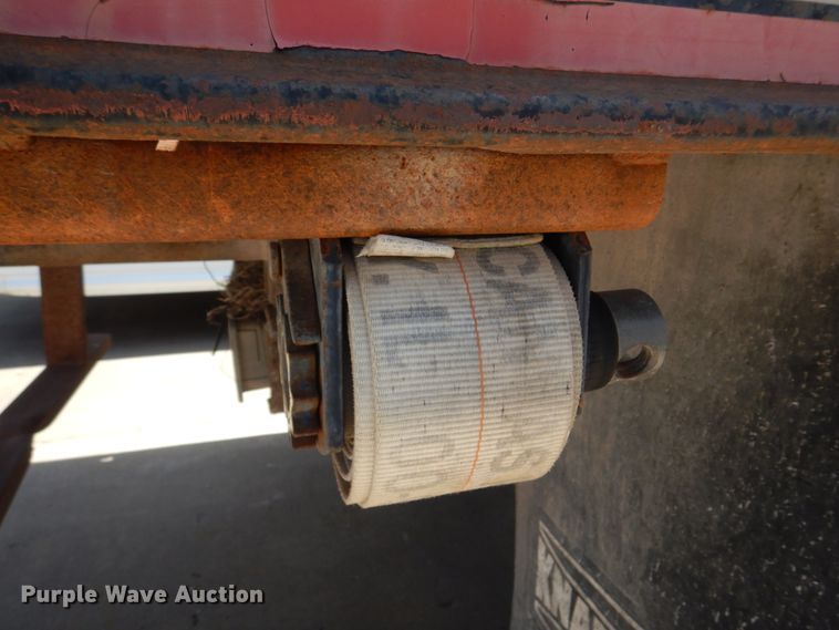 image for item DM7312 1998 Chevrolet C6500  flatbed truck