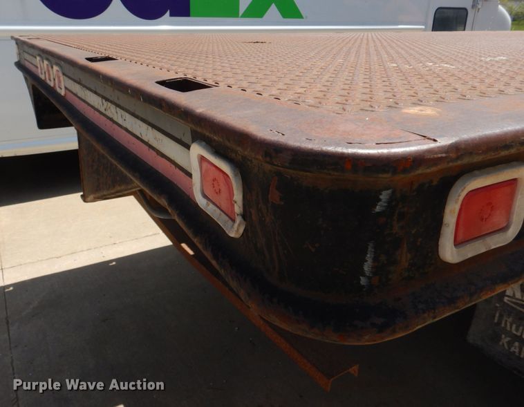 image for item DM7312 1998 Chevrolet C6500  flatbed truck