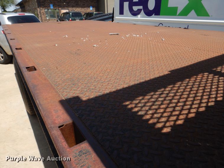 image for item DM7312 1998 Chevrolet C6500  flatbed truck