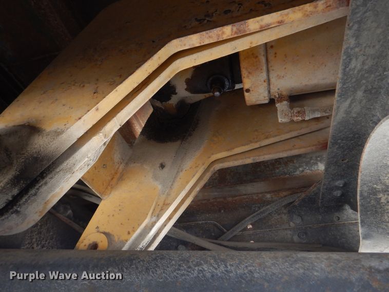 image for item DM7312 1998 Chevrolet C6500  flatbed truck