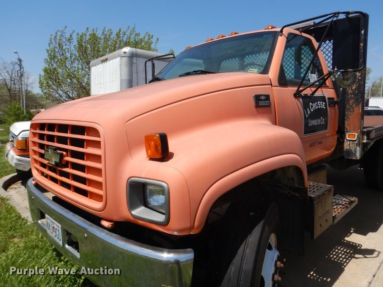 image for item DM7312 1998 Chevrolet C6500  flatbed truck