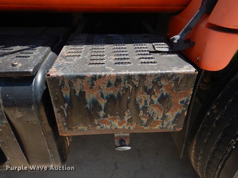 image for item DM7312 1998 Chevrolet C6500  flatbed truck