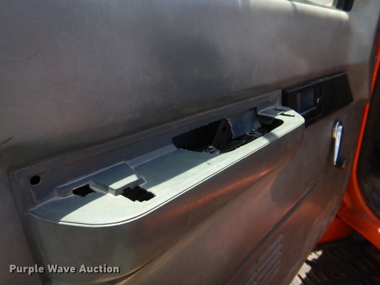 image for item DM7312 1998 Chevrolet C6500  flatbed truck