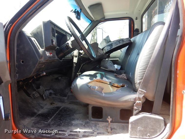 image for item DM7312 1998 Chevrolet C6500  flatbed truck