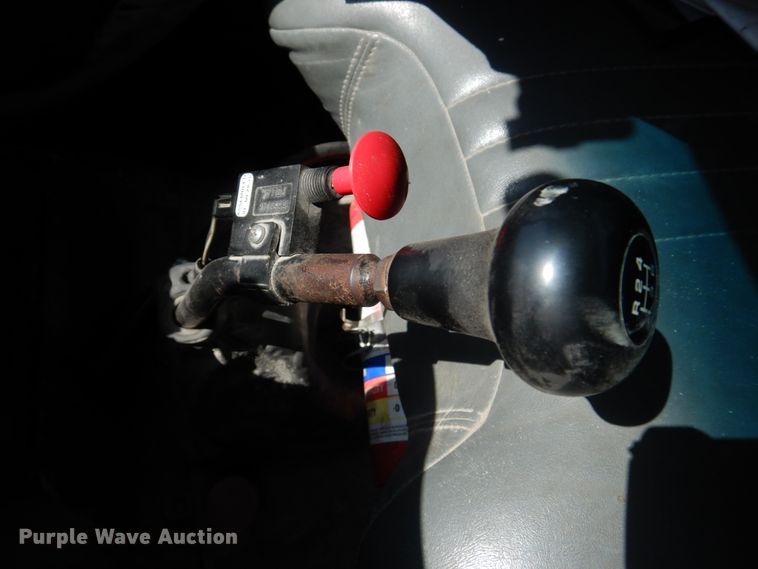 image for item DM7312 1998 Chevrolet C6500  flatbed truck