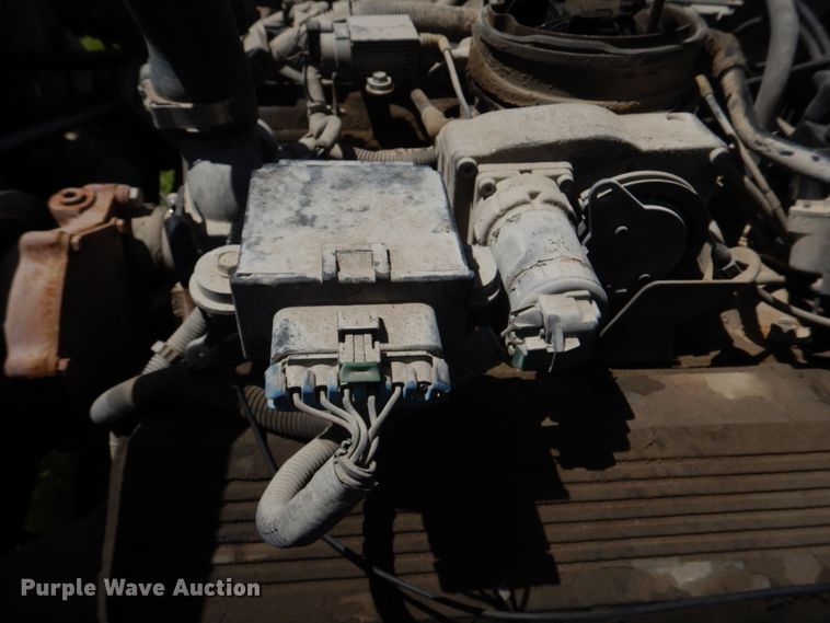 image for item DM7312 1998 Chevrolet C6500  flatbed truck