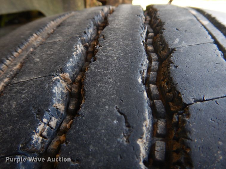 image for item DM7312 1998 Chevrolet C6500  flatbed truck