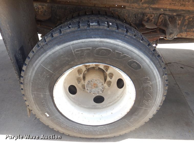 image for item DM7312 1998 Chevrolet C6500  flatbed truck