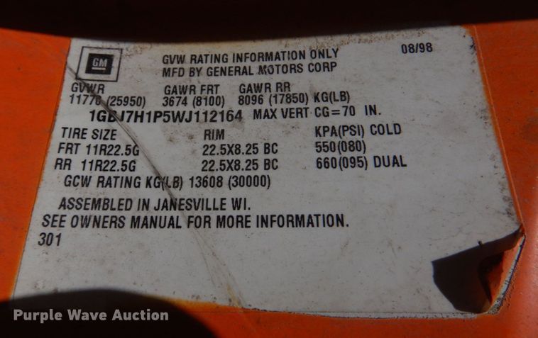 image for item DM7312 1998 Chevrolet C6500  flatbed truck