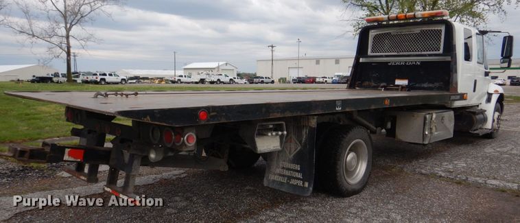 image for item DM7314 2007 International 4300  rollback truck