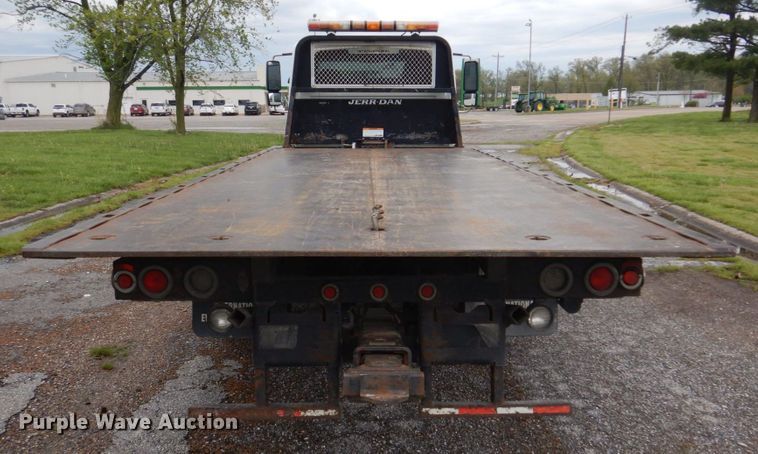 image for item DM7314 2007 International 4300  rollback truck