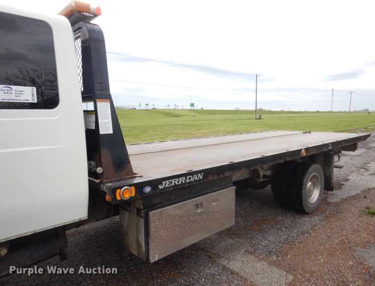 image for item DM7314 2007 International 4300  rollback truck