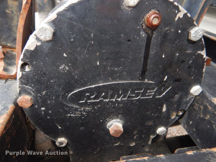 image for item DM7314 2007 International 4300  rollback truck